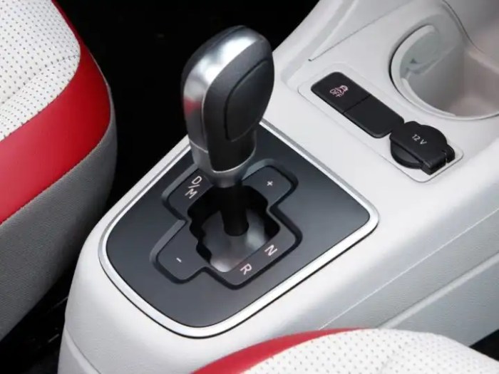 Mobil Matic vs Manual Cocok untuk Siapa?