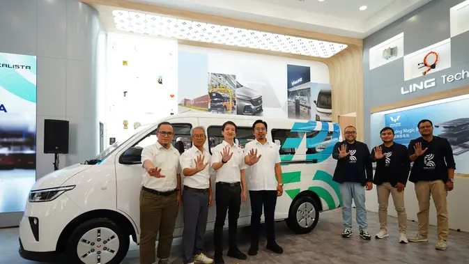 Wuling dan Kalista Perkuat Ekosistem Kendaraan Listrik Komersial di Indonesia