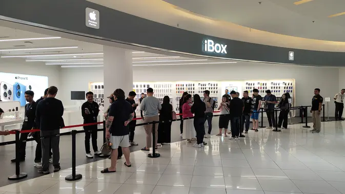 Preorder iPhone 17 Series Ramai Peminat, Antrean Panjang di Gerai iBox