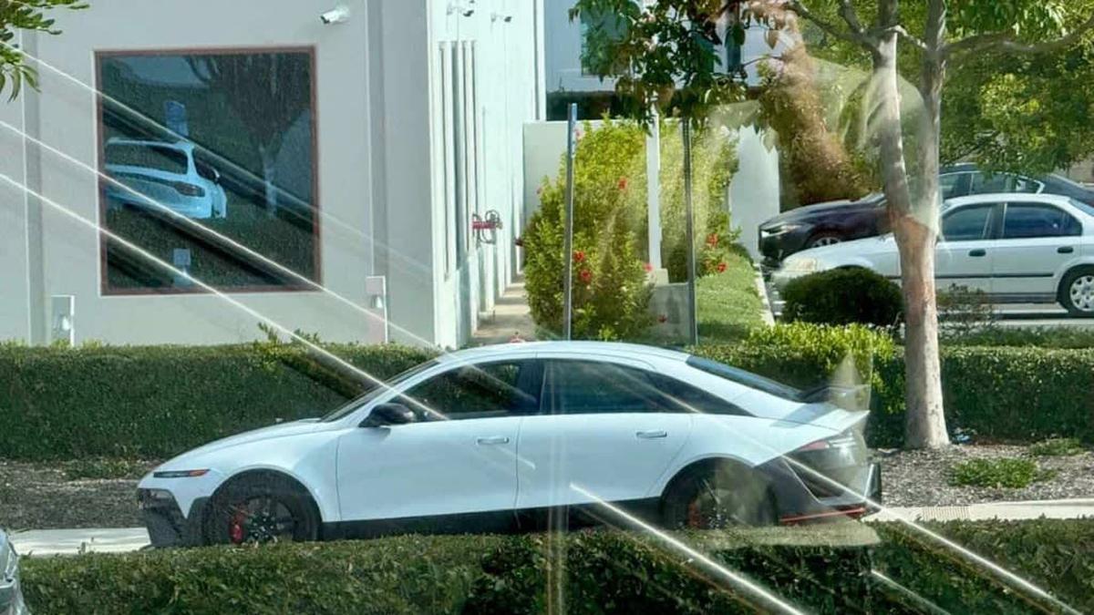 Ioniq 6 N Mulai Terbongkar, Uji Jalan Tanpa Kamuflase