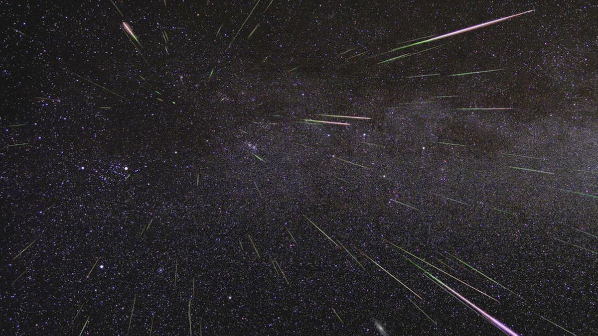 Puncak Hujan Meteor Geminid 14-15 Desember dan Waktu Terbaik Mengamatinya di Indonesia