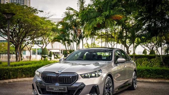 Produksi Mobil Listrik i5 eDrive40 Dimulai di Malaysia