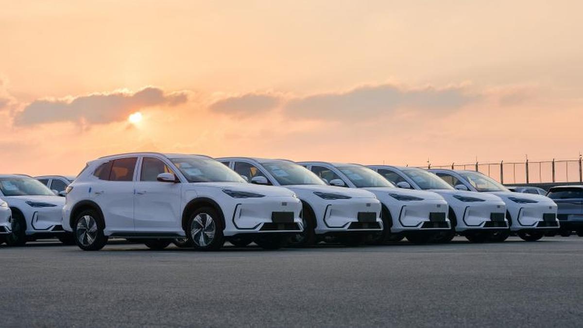 Penjualan Melambat, Geely Geser BYD Sebagai Merek Terlaris di China