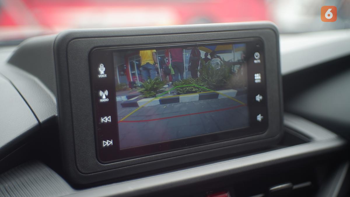 Tips Perawatan Kamera dan Sensor Parkir Mobil agar Tetap Optimal