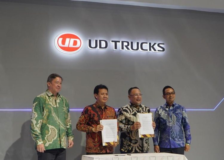 Gandeng Astra UD Trucks PT Trans Migasindo Jamin Keandalan Armada Tangki
