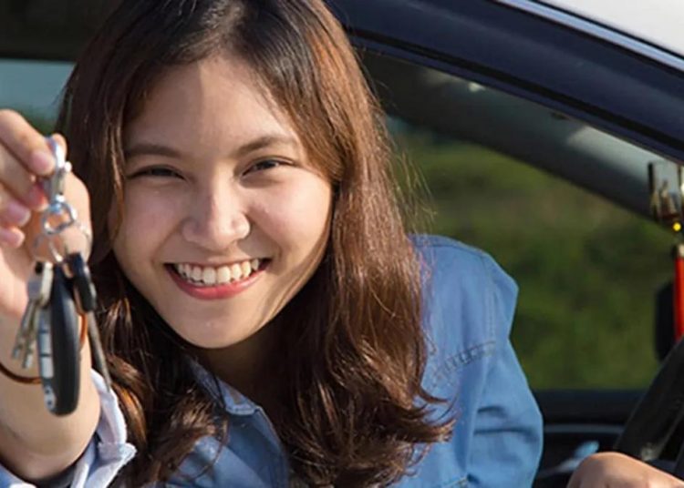 Sebelum Memberi Anak Kunci Mobil, Ketahui Lima Risiko Besar yang Terdapat