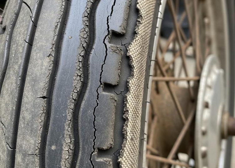Tiga Tanda Ban Skutik Tidak Layak Digunakan